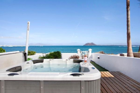 Luxury Oceanfront Villa